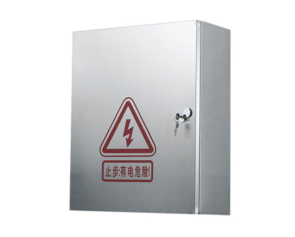 JXF系列掛墻式控制箱是一種根據元件型號、規格、數量設計組裝成各種控制功能的不銹鋼配電箱，由于箱體的尺寸大小可以任意選擇，使結構緊密到相當完善的組合。掛墻式安裝…